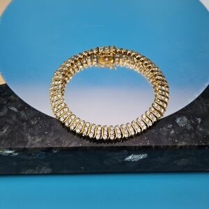 Crystal and gold link bracelet 3 round crystals wide 7-1/2 inch